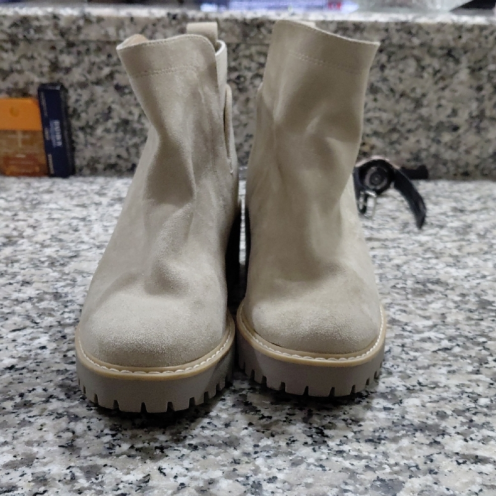 Elle Cream Suede Ankle Boots Dolce Vita Boots Suede Size 8